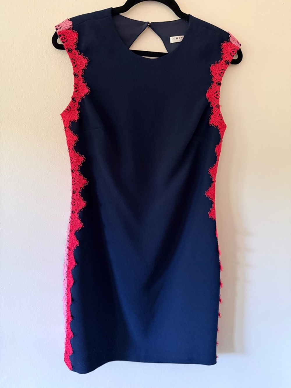 Trina Turk Navy Sheath Dress Pink Lace Trim Sleeveless Size 4 - Picture 2 of 4